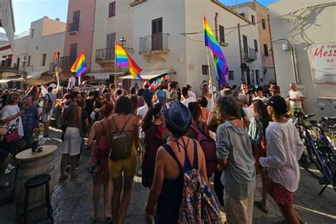 Gay a Siracusa